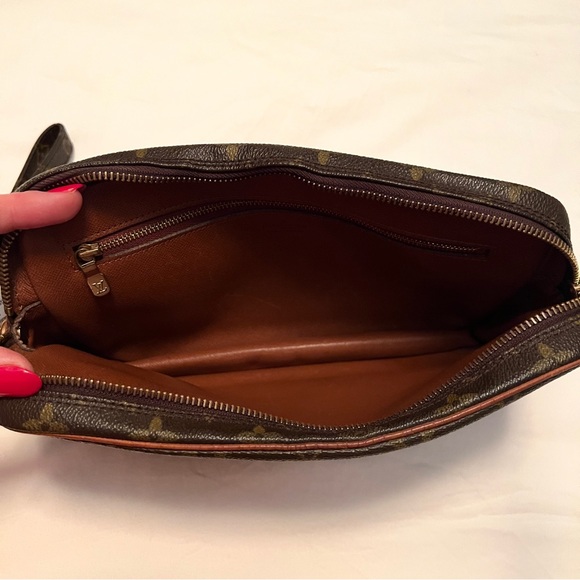 Louis Vuitton Marly Dragonne Clutch - Picture 17 of 17